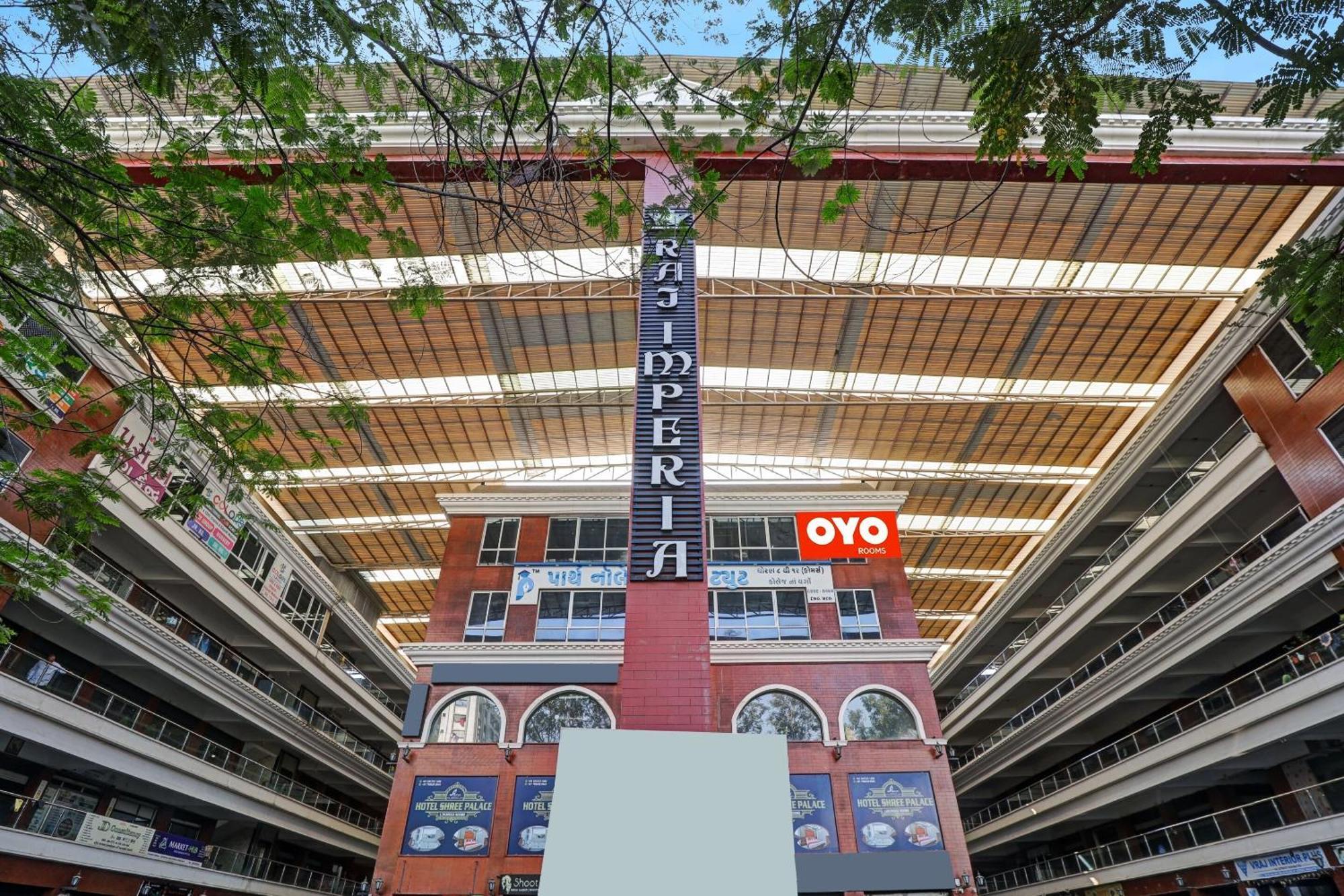 Hotel O Shree Palace Utrān Exterior photo