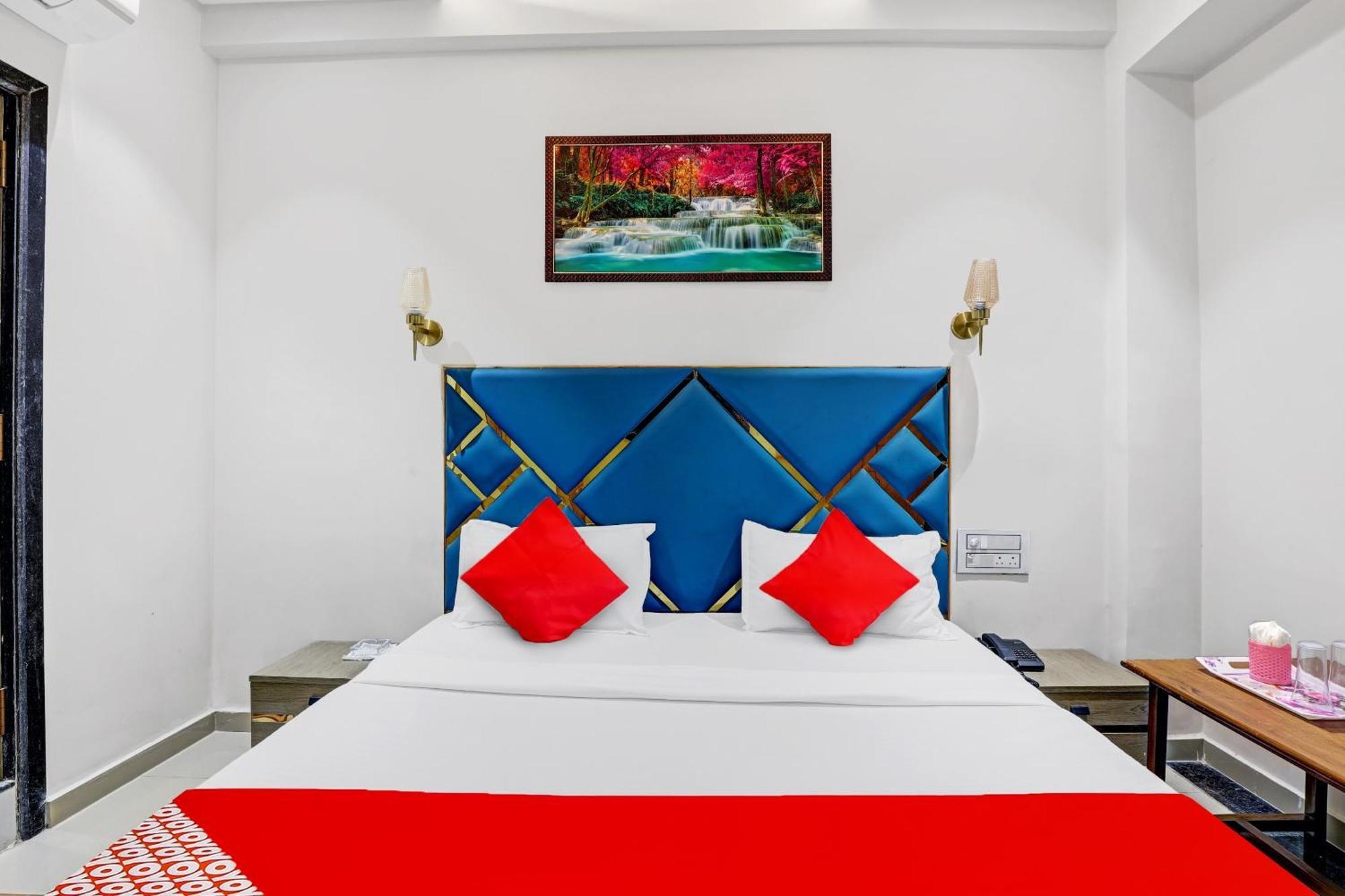 Hotel O Shree Palace Utrān Exterior photo